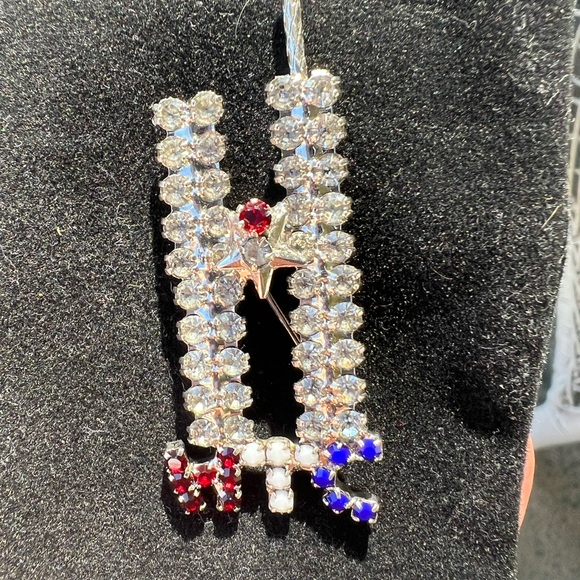 WTC World Trade Center commemorative brooch 9/11 remembered - Picture 7 of 8